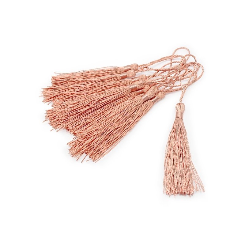 Borlas de hilo salmon Borlas de hilo salmon