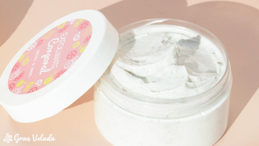 Exfoliante corporal con piedra pomez